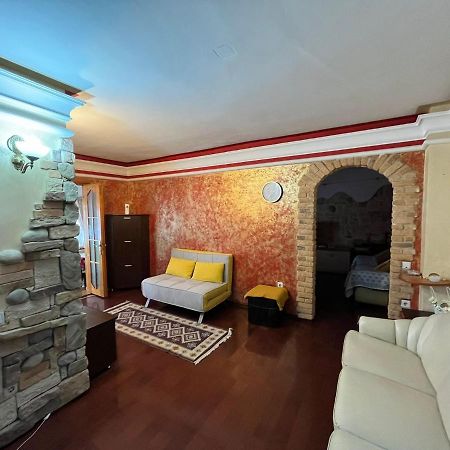 Apartament Central Targu Neamt Exterior photo